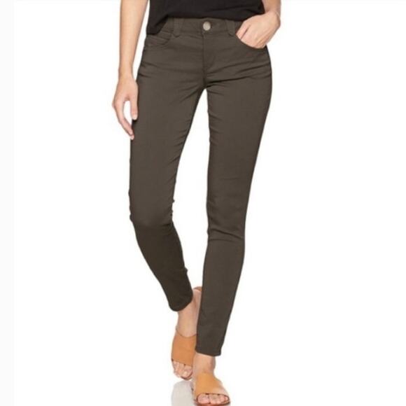 NWOT DEMOCRACY Jeans Jeggings 14W Grey Ab Solution Stretch Comfy